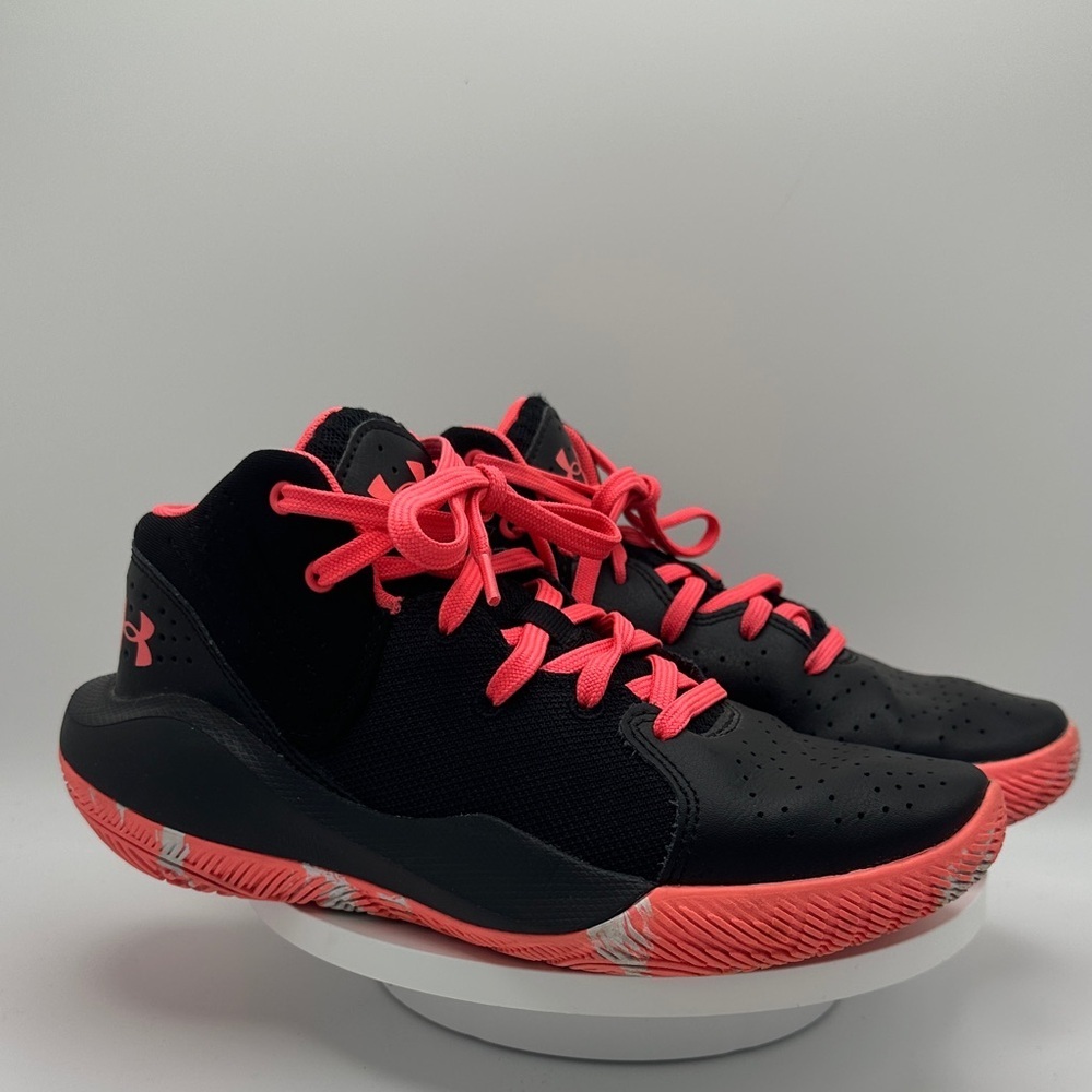 UNDER ARMOUR Kids' Jet 21 Black and Pink Basketball Sneakers, Size 4Y, EUC